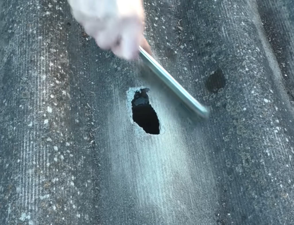 Крыша: три способа починить шифер. Дёшево и надёжно!