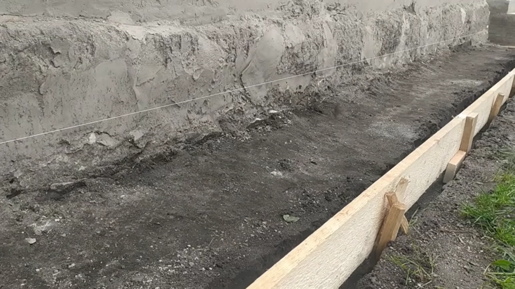 Правильная бетонная отмостка своими руками Правильная бетонная отмостка своими руками