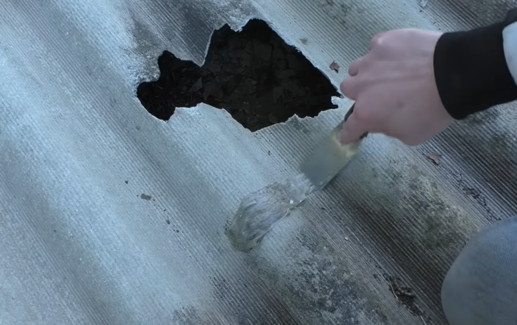 Крыша: три способа починить шифер. Дёшево и надёжно!