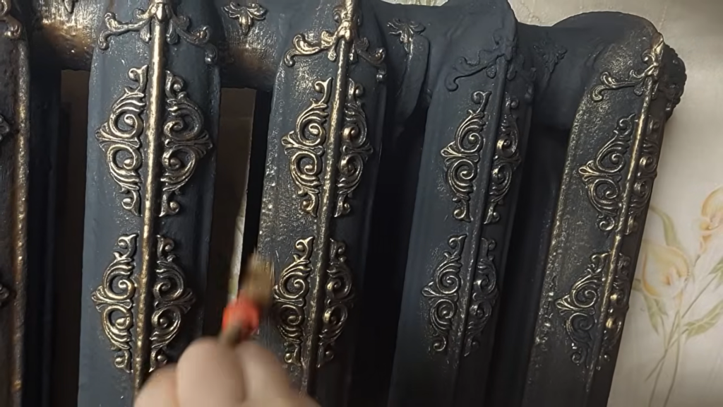 Чугунный радиатор - в винтажного красавчика. Из простых и доступных материалов