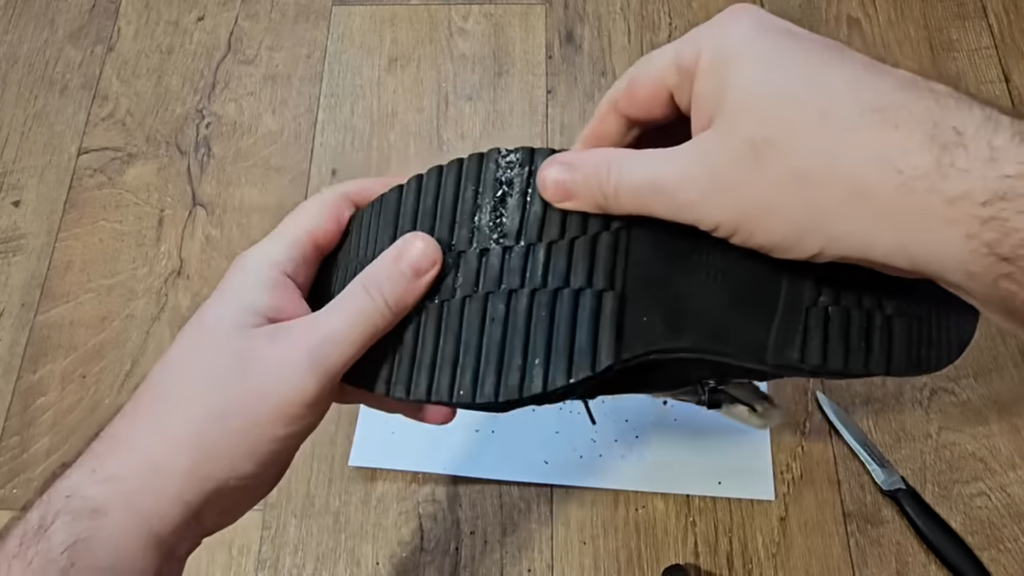Простой секрет ремонта треснувшей подошвы
