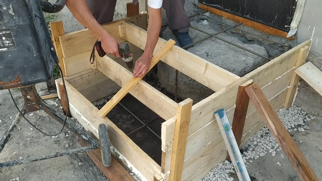 Правильная бетонная отмостка своими руками Правильная бетонная отмостка своими руками