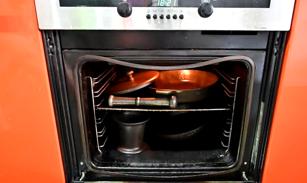 Старую, ржавую чугунную сковороду - восстановить!