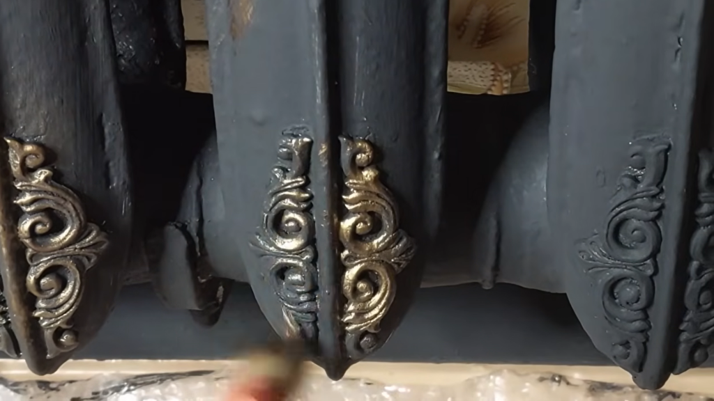 Чугунный радиатор - в винтажного красавчика. Из простых и доступных материалов