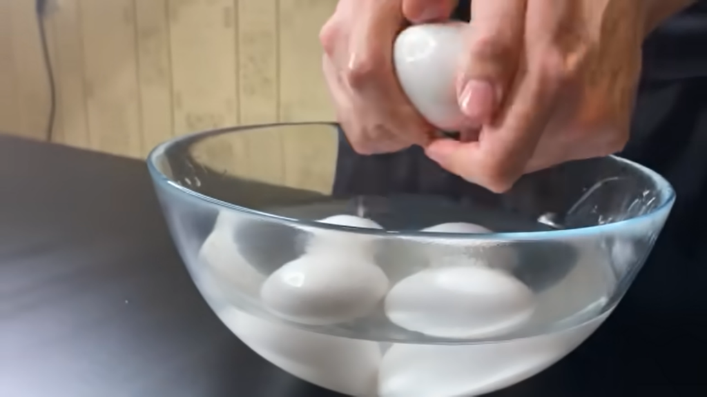 Яйца на Пасху самые красивые! Невероятной красоты - натуральным красителем!