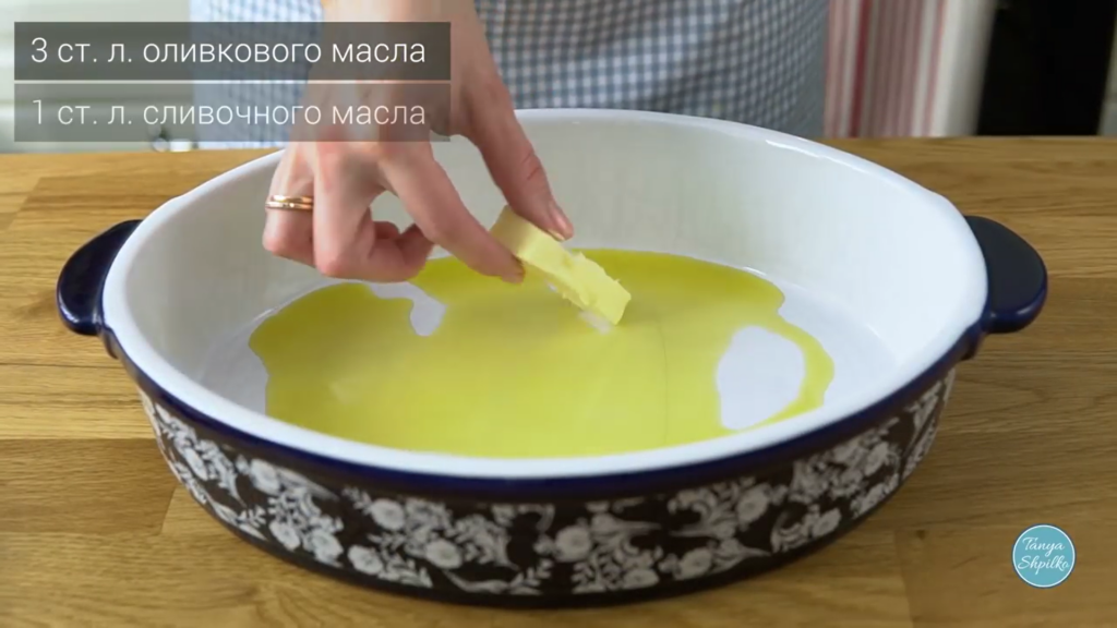 Запечённый картофель с чесноком и розмарином