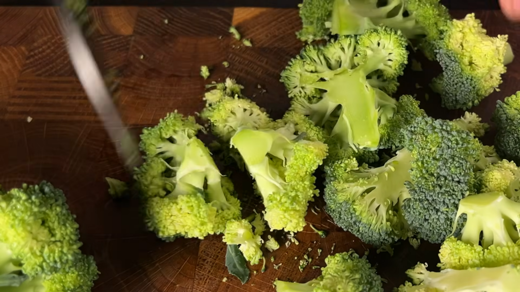 Брокколи с овощами и грибами - полезный рецепт Вашему организму