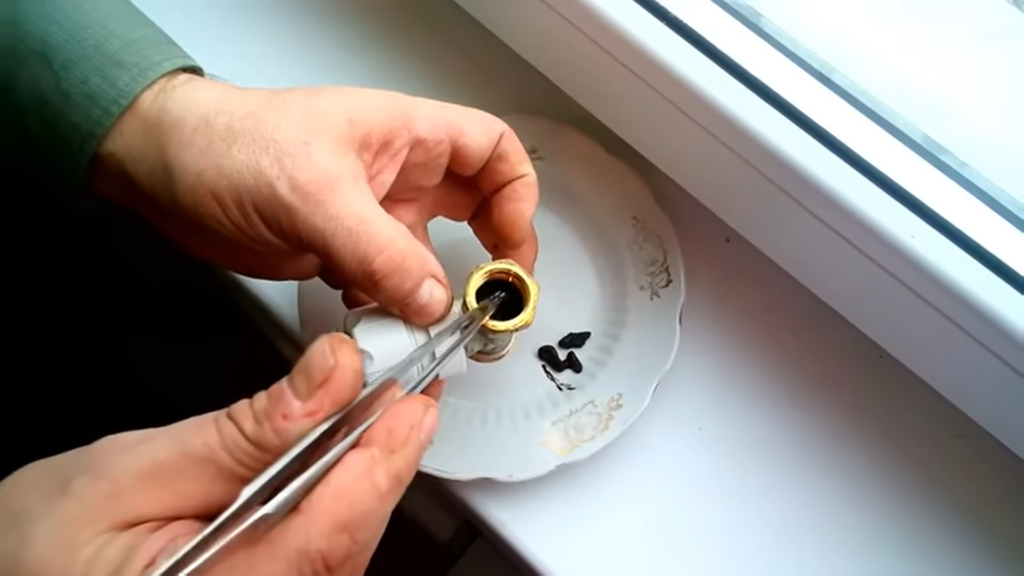 Радиатор наполовину холодный. Причина и как решить? Радиатор наполовину холодный. Причина и как решить?