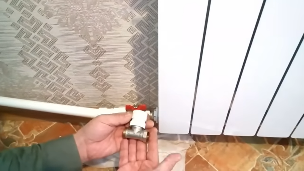 Радиатор наполовину холодный. Причина и как решить? Радиатор наполовину холодный. Причина и как решить?